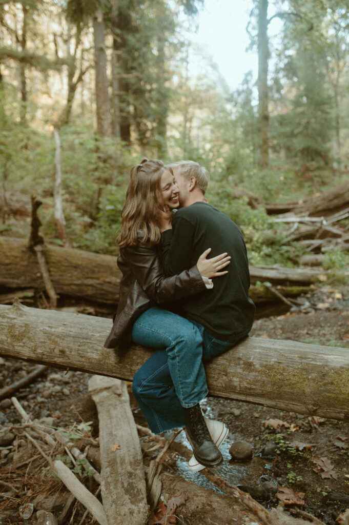 Couple eloping in a forest in Oregon 